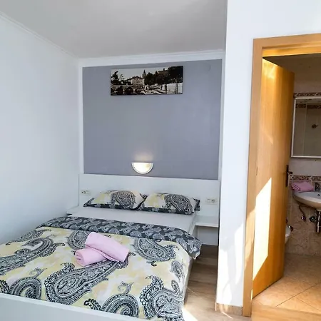 Berto Gostinjska kuća Crikvenica